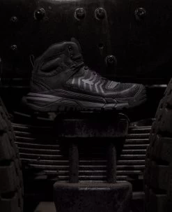 Keen Men's Kansas City Mid (Carbon-Fiber Toe) | Black/Gun Metal 14 Keen Men's Kansas City Mid (Carbon-Fiber Toe) | Black/Gun Metal -Step Style Shop 1025617 PDP LeftImage