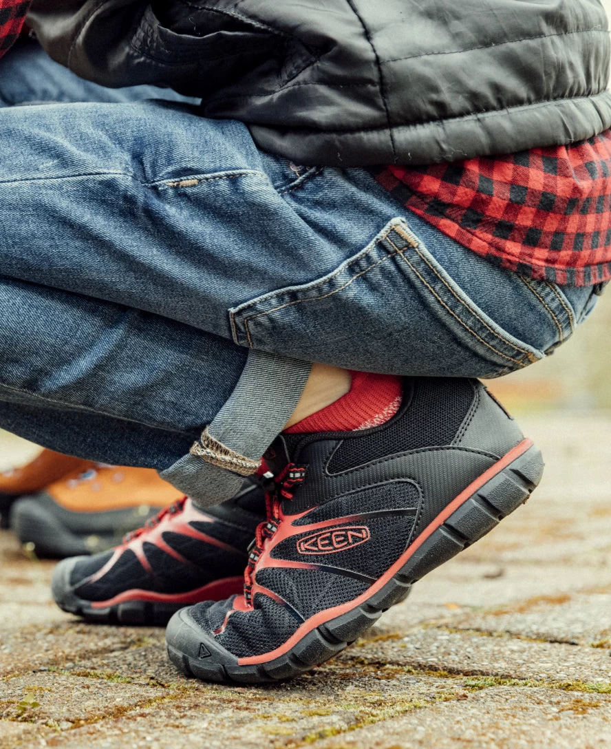 Keen Big Kids' Chandler 2 CNX Sneaker | Black/Red Carpet 9 Keen Big Kids' Chandler 2 CNX Sneaker | Black/Red Carpet - Image 7