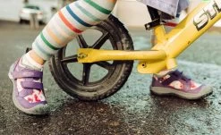 Keen Big Kids' Speed Hound | Blue Depths/Black -Step Style Shop KidsSpeedHoundPDPLifestyle1Kids1026214 aa69e606 d115 4140 9544 b136a6e149d6