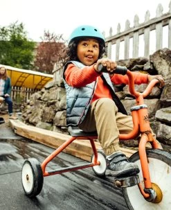 Keen Little Kids' Speed Hound | Black/Camo -Step Style Shop KidsSpeedHoundPDPLifestyle2Kids1026194 d995cd95 8e50 41a8 b135 1a97c932847c