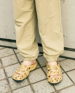 Keen Men's Yogui Arts | Atms Zebra Star -Step Style Shop MYoguiArtsLifestylePDPSingleRight d549bf8e 0bfb 4d0d 8cf9 f2f1b7305666