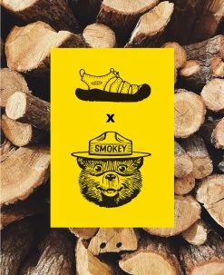 Keen Men's Newport Retro X Smokey Bear | Smokey Bear/Military Olive -Step Style Shop M W Newport Smokey Lifestyle Single Left