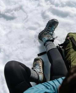 Keen Women's Revel IV Polar Waterproof Boot | Black/Harbor Gray -Step Style Shop Revel1023629PDPLifestyle2 c2b9dfb7 f6b4 45ac a633 faea84c6fa6e