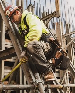 Keen Men's Cincinnati 6" Boot (Soft Toe) | Belgian/Sandshell -Step Style Shop SDD 505 PDP Cincinnati 1025614 Right Image