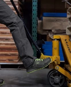 Keen Men's Vista Energy (Carbon-Fiber Toe) | Magnet/Green Glow -Step Style Shop SDD 554 VistaEnergy 1026886 Left Image