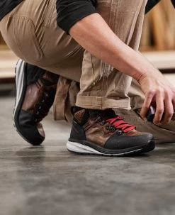 Keen Men's Red Hook Waterproof Boot (Soft Toe) | Tobacco/Black -Step Style Shop SDD 604 RedHook 1025618 Left Image