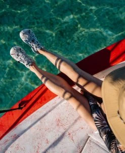 Keen Women's Drift Creek H2 Sandal | Alloy/Granite Green -Step Style Shop WDriftCreekH2LifestylePDPLeft a592edbf 28c8 40ca 8a27 bb371ffde163