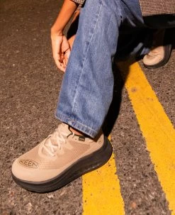 Keen Women's WK400 Waterproof Walking Shoe | Triple Black -Step Style Shop WK400 lifestyle WP Womens 2 de5c3da2 f02a 4434 939d 96184e674fba