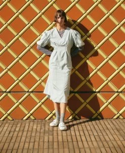 Keen Women's Yogui Clog | Safari/Silver Birch -Step Style Shop WYoguiLifestylePDPSingleRight 48c69784 9759 4a5a 987a c2b4c23d1ee2